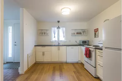 12 Woodrise Road #UNIT 12, Falmouth, MA 02540 - Photo 8