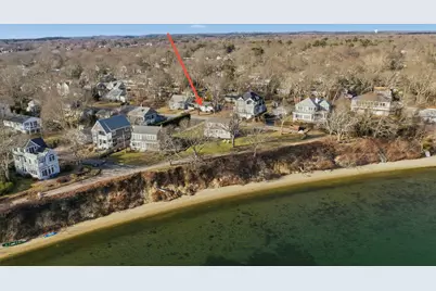 82 Oak Street, Falmouth, MA 02536 - Photo 2