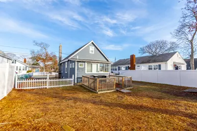 21 Bayview Street, Wareham, MA 02571 - Photo 2