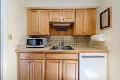 39 Blossom Avenue #APT 4, Barnstable, MA 02655 - Photo 12