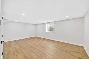 22 Country Clb Ln, Mashpee, MA 02649 - Photo 40