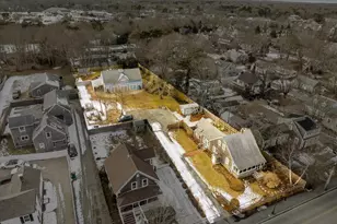 125 Sea St, Barnstable, MA 02601 - Photo 2