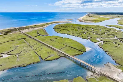 4 Freeman Avenue, Sandwich, MA 02563 - Photo 2