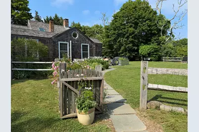 10 Dan'ls Way, West Tisbury, MA 02575 - Photo 48