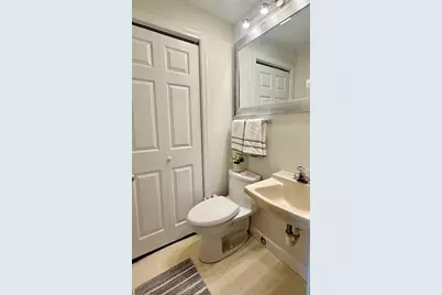 135 W Main Street #APT 41, Barnstable, MA 02601 - Photo 6