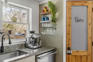 138 Chase St, Barnstable, MA 02601 - Photo 16