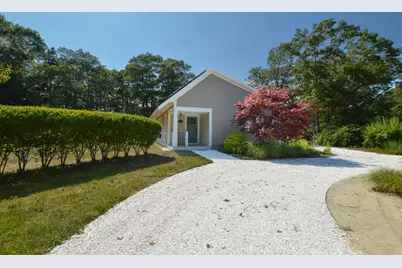 746 Carriage Shop Road, Falmouth, MA 02536 - Photo 2