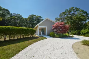 746 Carriage Shop Rd, Falmouth, MA 02536 - Photo 2