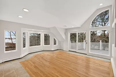 528 Menauhant Road, Falmouth, MA 02536 - Photo 8