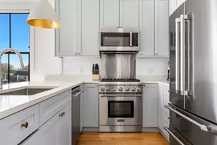 350 Bradford St, Provincetown, MA 02657 - Photo 12