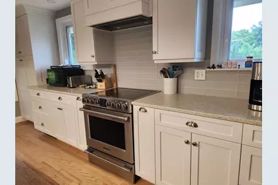 10 Howard Avenue, Bourne, MA 02553 - Photo 8