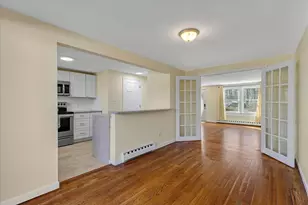 405 Village Dr, Bourne, MA 02532 - Photo 12