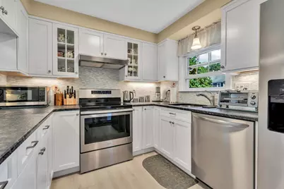 441 Buck Island Road #APT B1, Yarmouth, MA 02673 - Photo 4