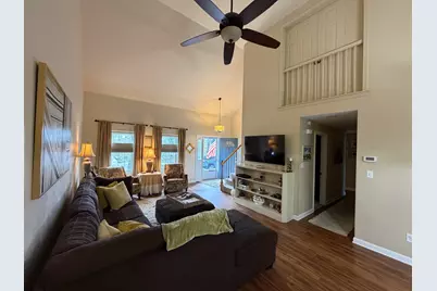 1 Hawthorne Court #UNIT C, Bourne, MA 02559 - Photo 1