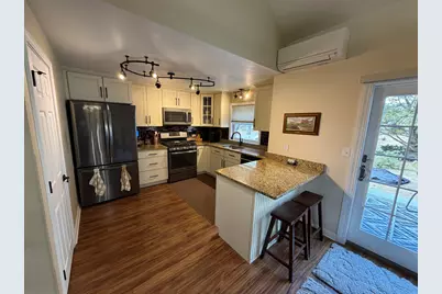 1 Hawthorne Court #UNIT C, Bourne, MA 02559 - Photo 4