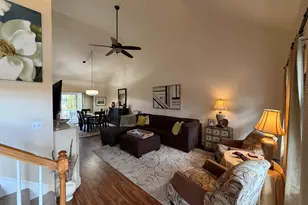 1 Hawthorne Ct, Bourne, MA 02559 - Photo 2