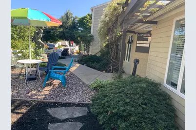 30 Conwell Street #7, Provincetown, MA 02657 - Photo 8