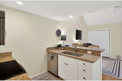 24 W Woods Circle #UNIT 24, Yarmouth, MA 02675 - Photo 16
