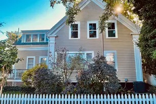 12 Cottage St, Provincetown, MA 02657 - Photo 1