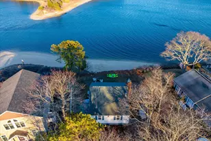 242 Edgewater Dr, Falmouth, MA 02536 - Photo 10