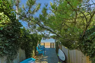 28 Commercial St, Provincetown, MA 02657 - Photo 44