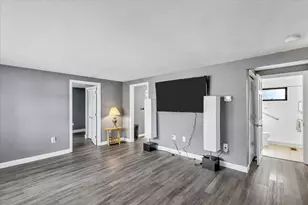 104 Edgewater Dr, Falmouth, MA 02536 - Photo 16