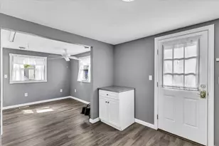 104 Edgewater Dr, Falmouth, MA 02536 - Photo 10