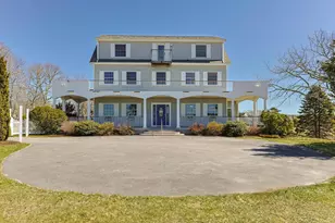 12 Groveland St, Buzzards Bay, MA 02532 - Photo 2