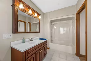 12 Groveland St, Buzzards Bay, MA 02532 - Photo 18