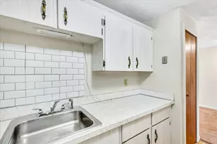 119 Grove St, Rockland, MA 02370 - Photo 4