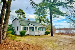 43 Pond St, Dennis, MA 02670 - Photo 4