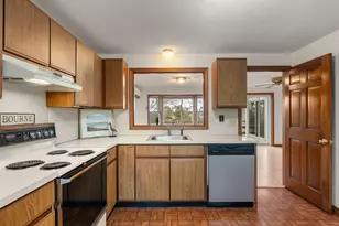 14 Quamhassett Rd, Bourne, MA 02532 - Photo 12