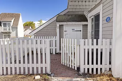 4 Hyannis Point Road #UNIT 4, Mashpee, MA 02649 - Photo 8