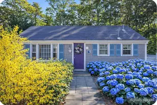 5 Coach House Ln, Dennis, MA 02660 - Photo 1