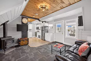 19 Center St, Provincetown, MA 02657 - Photo 8