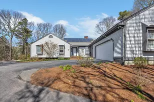 52 Club House Dr, Bourne, MA 02532 - Photo 4