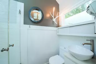 262 Bradford St, Provincetown, MA 02657 - Photo 14