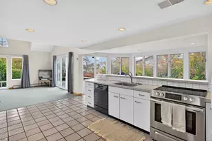 15 Hedge Ln, Falmouth, MA 02540 - Photo 16