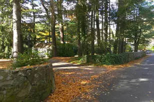21 Brackenbury Ln, Beverly, MA 01915 - Photo 6