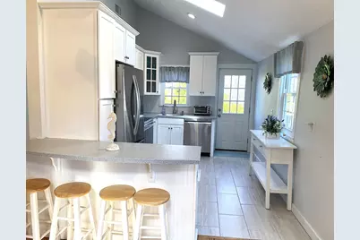 8 & 10 Wharf Avenue, Mashpee, MA 02649 - Photo 6