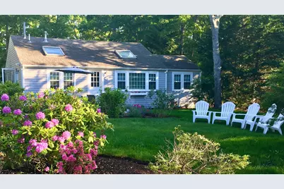 8 & 10 Wharf Avenue, Mashpee, MA 02649 - Photo 2