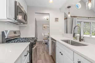 39 Mashie Cir, Mashpee, MA 02649 - Photo 24