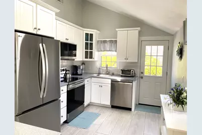 8 Wharf Avenue, Mashpee, MA 02649 - Photo 4