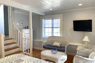 8 Wharf Ave, Mashpee, MA 02649 - Photo 24