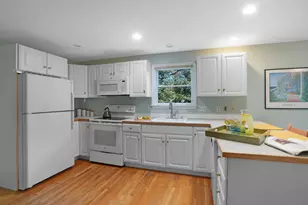 22 Old Lighthouse Rd, Tisbury, MA 02568 - Photo 4