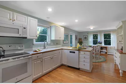 22 Old Lighthouse Road, Tisbury, MA 02568 - Photo 2