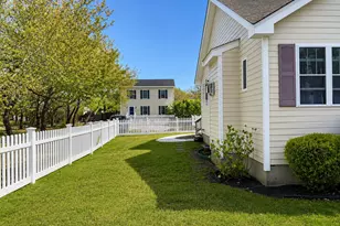 34 10th St, Edgartown, MA 02539 - Photo 16