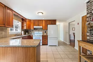 200 Millstone Rd, Brewster, MA 02631 - Photo 8