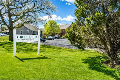 775 W Main Street #APT 15, Barnstable, MA 02601 - Photo 18