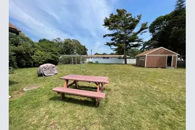 24 Robinson Road, Falmouth, MA 02540 - Photo 10